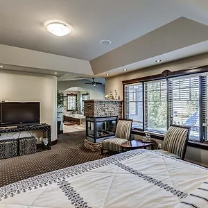 Westmount River 5*, Calgary Canada